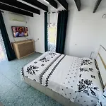 Privado Piscina A 5min De La Playa Y Centro Jacuzzi Barbacoa Wifi Aire *