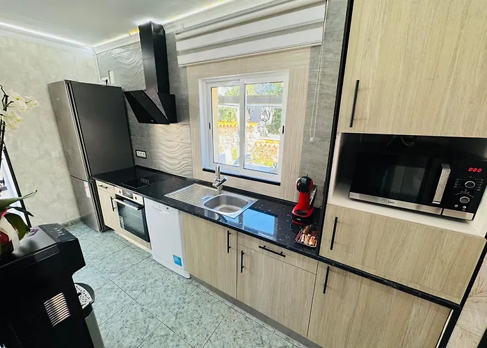 Дом отдыха Privado Piscina A 5min De La Playa Y Centro Jacuzzi Barbacoa Wifi Aire Кальпе