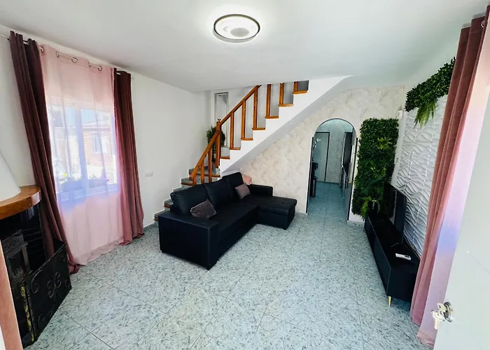 Privado Piscina A 5min De La Playa Y Centro Jacuzzi Barbacoa Wifi Aire Дом отдыха